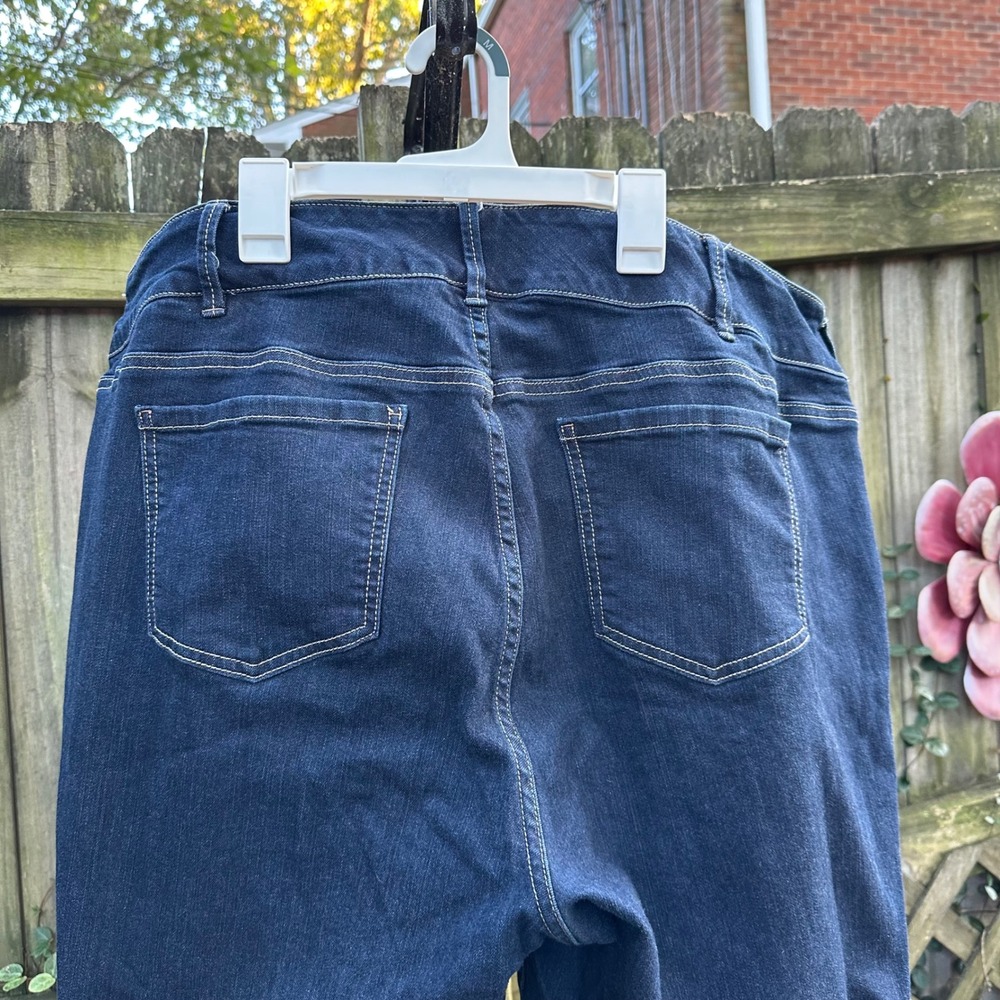 Torrid Premium Jeggings Super Soft Dark Wash High Rise Button Up Plus Size 28R - Picture 10 of 11
